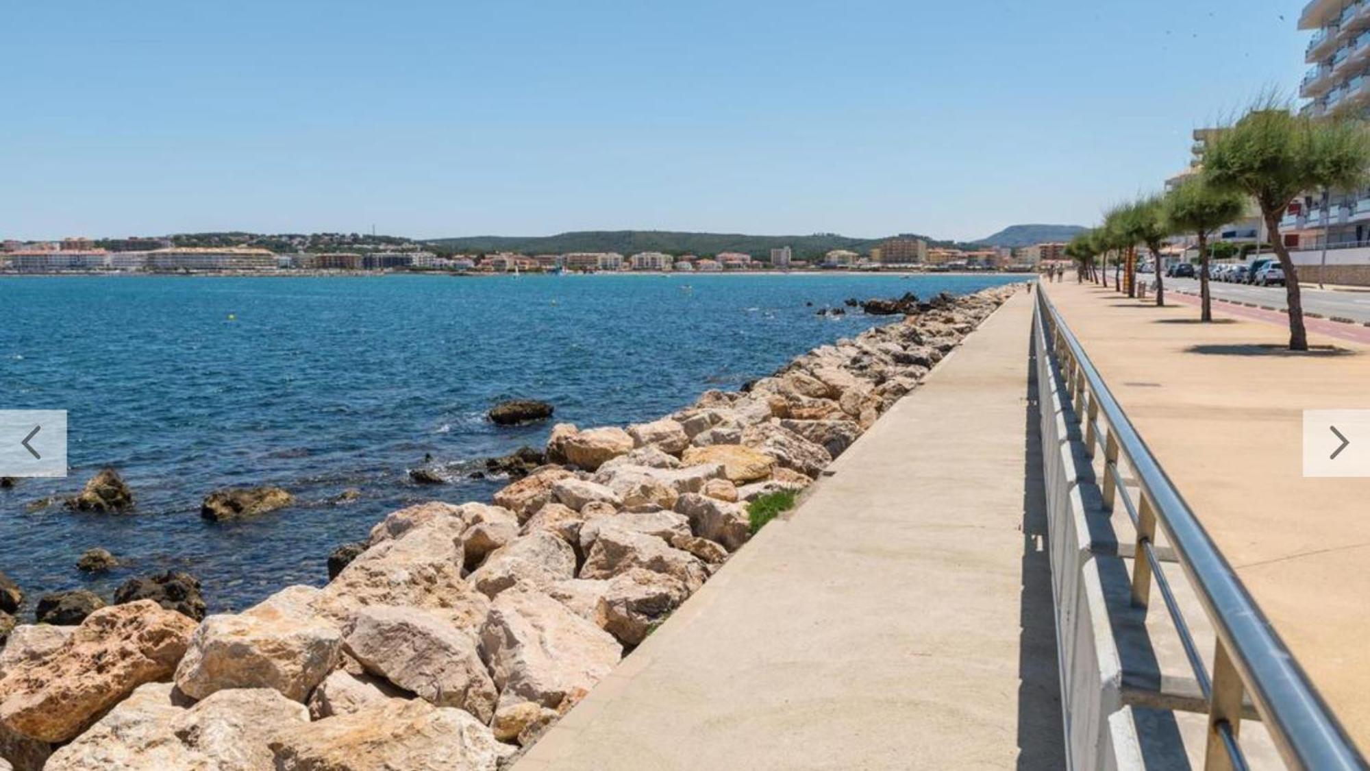 L' Escala Orsa-Atico Con Vista Al Mar Y Piscina 아파트 외부 사진