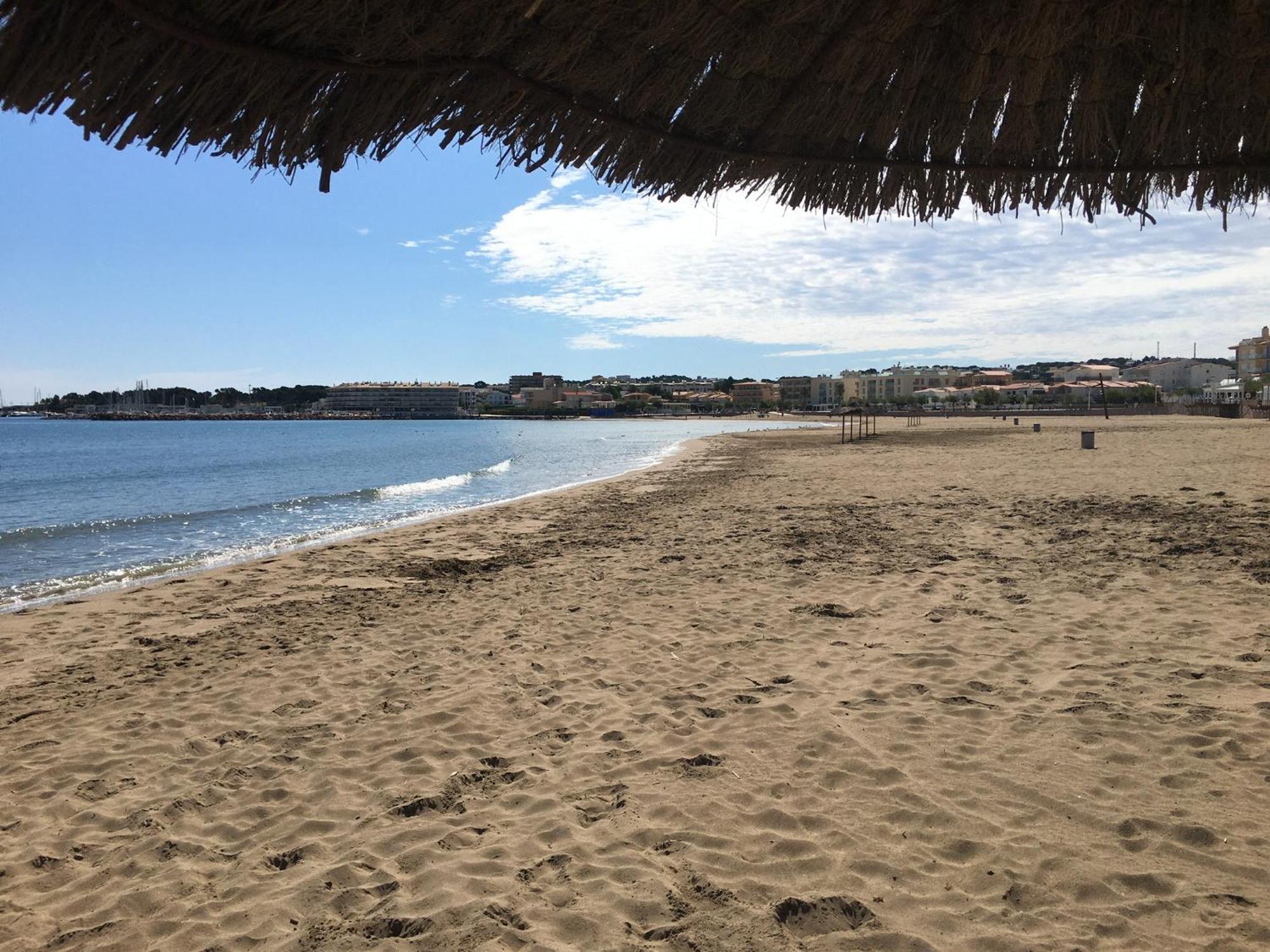 L' Escala Orsa-Atico Con Vista Al Mar Y Piscina 아파트 외부 사진